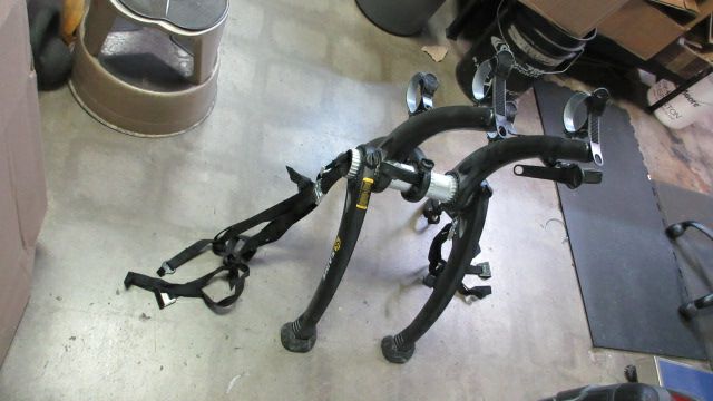 Load image into Gallery viewer, Used Saris Bones 2 Bike Trunk Rack
