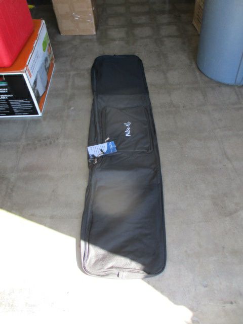 Load image into Gallery viewer, New Pulse Padded Adjustable Snowboard Bag
