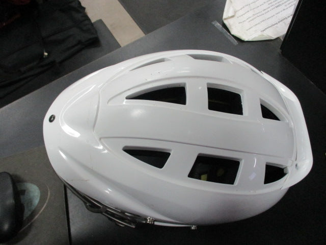 Load image into Gallery viewer, Used Cascade Cs-r Lacrosse Helmet - OSFM
