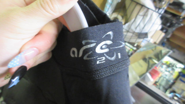 Load image into Gallery viewer, Used Body Glove Shorty Wetsuit - Size 9/10
