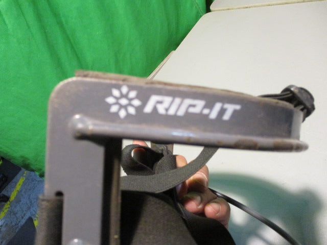 Load image into Gallery viewer, Used Rip- It Youth Softball fieldrers -Mask Has Wear

