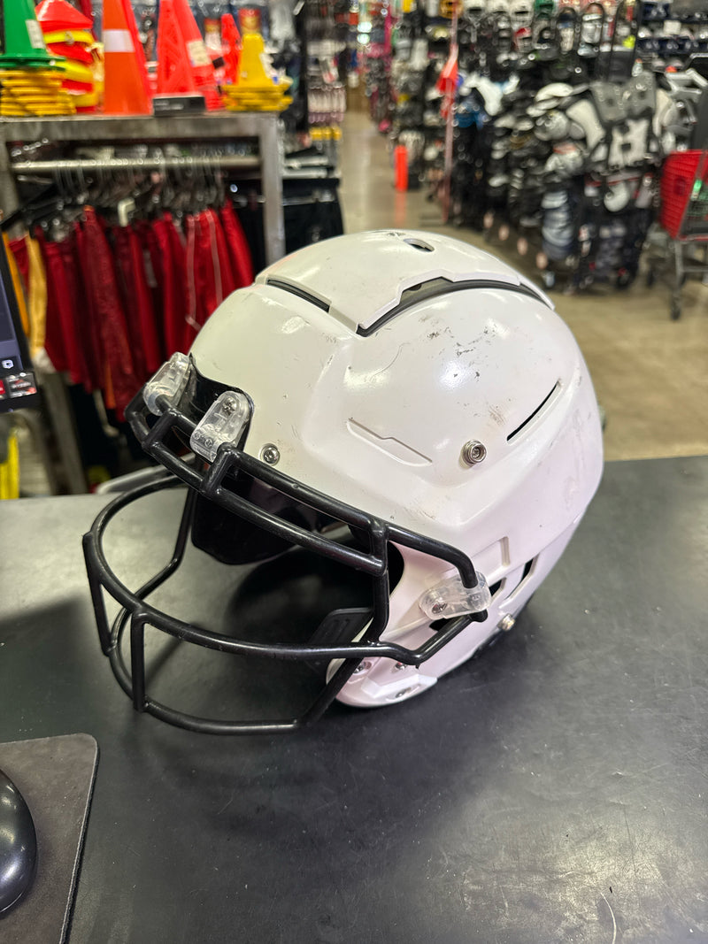 Load image into Gallery viewer, Used Schutt F7 VTD Collegiate Football Helmet Size Large Szn of Play 2024
