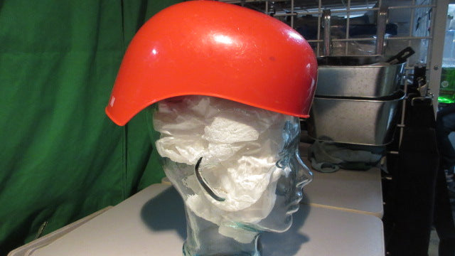Load image into Gallery viewer, Used Vintage MacGregor Medium Umpire Helmet
