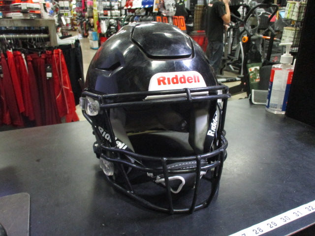 Load image into Gallery viewer, Used Riddell Speedflex Youth Football Helmet Size Medium Initial Szn 2023
