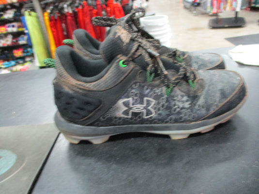 Used Under Armour Out Of Here Size Youth 6 Cleats