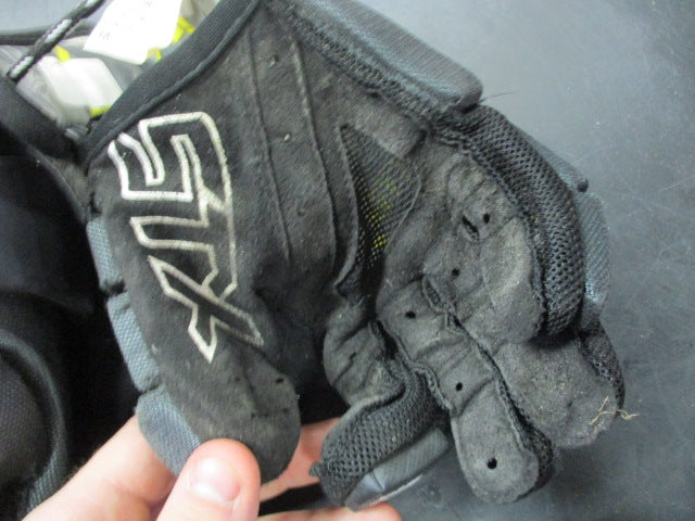 Load image into Gallery viewer, Used STX Stallion 200 Lacrosse Gloves Size Medium - Palm Has Wear
