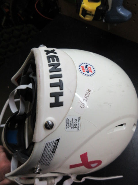 Load image into Gallery viewer, Used Xenith X2E+ Football Helmet -  Size Youth Medium
