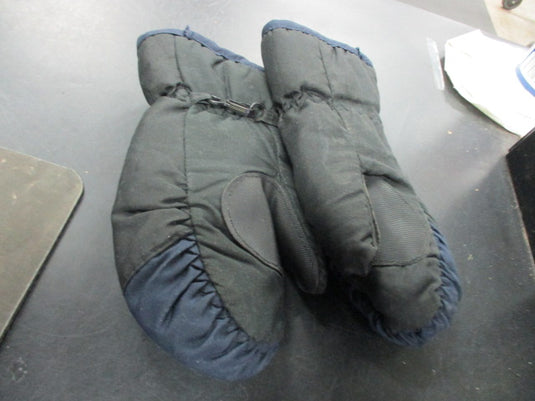 Used Target Size Youth 4-7 Mittens