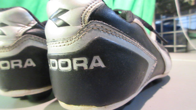Load image into Gallery viewer, Used Diadora Scudetto Leather Youth 3 Soccer Cleats - (Some Wear)
