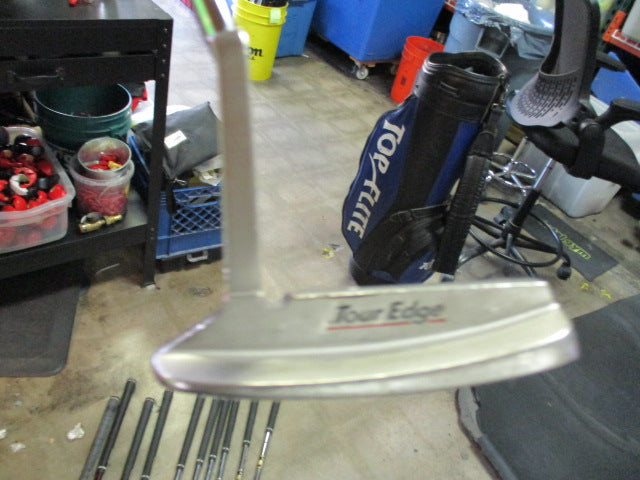 Load image into Gallery viewer, Used Tour Edge Milled Carbon No 1 Putter RH
