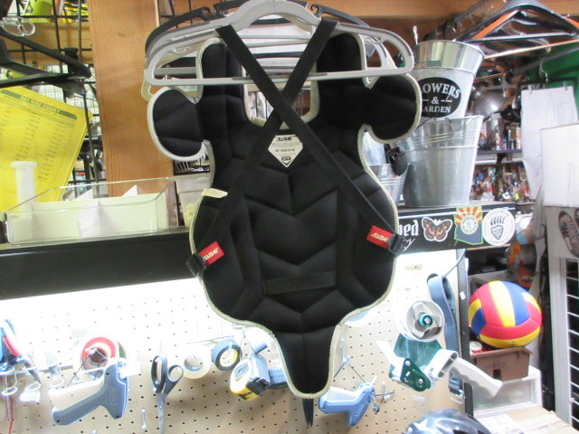 Load image into Gallery viewer, Used All-Star Catchers Chest Protector - 9-12
