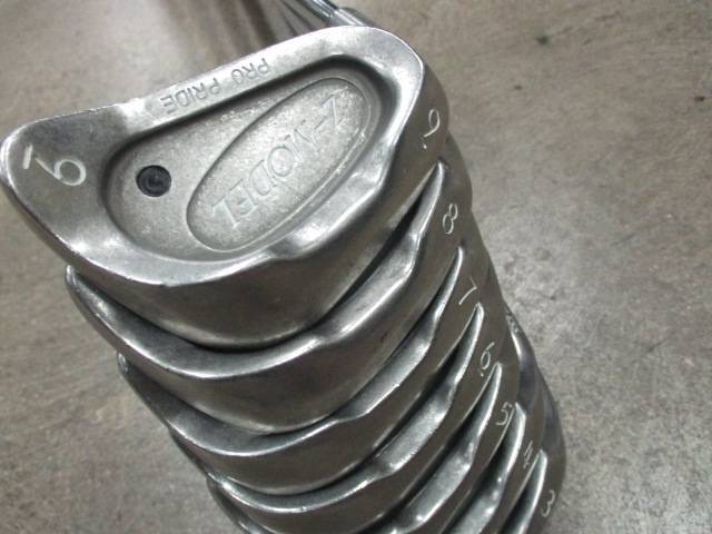 Load image into Gallery viewer, Used Z-Model Pro Pride Iron Set - Lefty (Missing PW)
