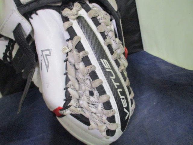 Load image into Gallery viewer, Used Vaughn LT68 Goalie Glove
