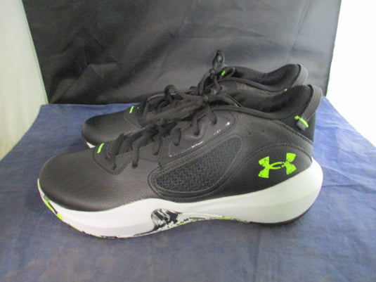 Under Armour UA Lockdown 6 Adult Size 8.5 - Never Been Worn