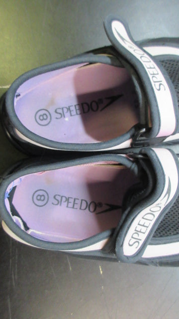 Load image into Gallery viewer, Used Speedo Water Shoes - Size 8
