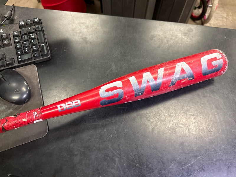 Load image into Gallery viewer, Used Dirty South Swag USSSA Baseball Bat 29 in 19 oz -10

