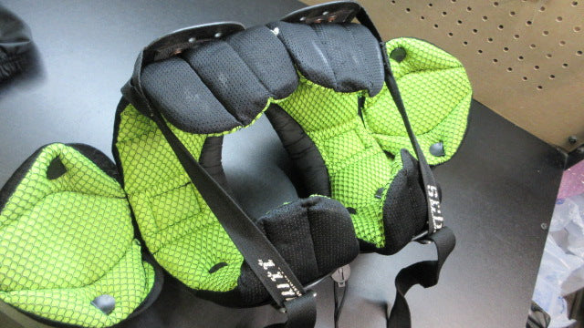 Load image into Gallery viewer, Used Schutt Y Flex 4.0 Youth Shoulder Pads - Size Small (26-28&quot;)
