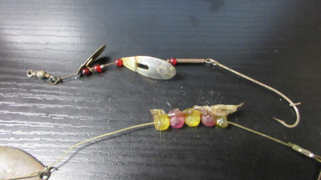 Load image into Gallery viewer, Used Spinner Leader Fishing Lures - 4 Piece
