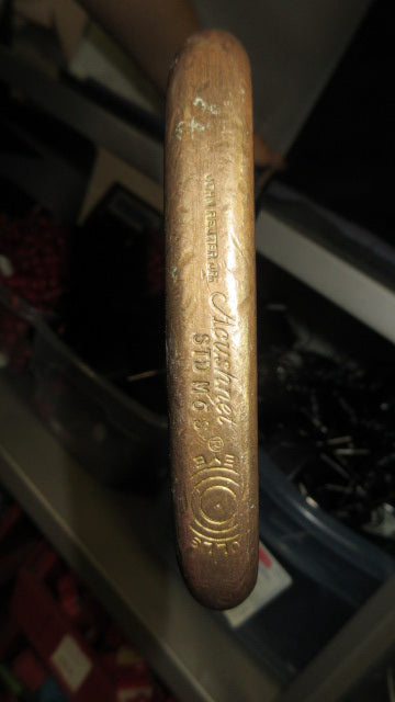 Load image into Gallery viewer, Used Bulls Eye Acushnet John Reuter Jr STD M6 S 36&quot; Dual Putter
