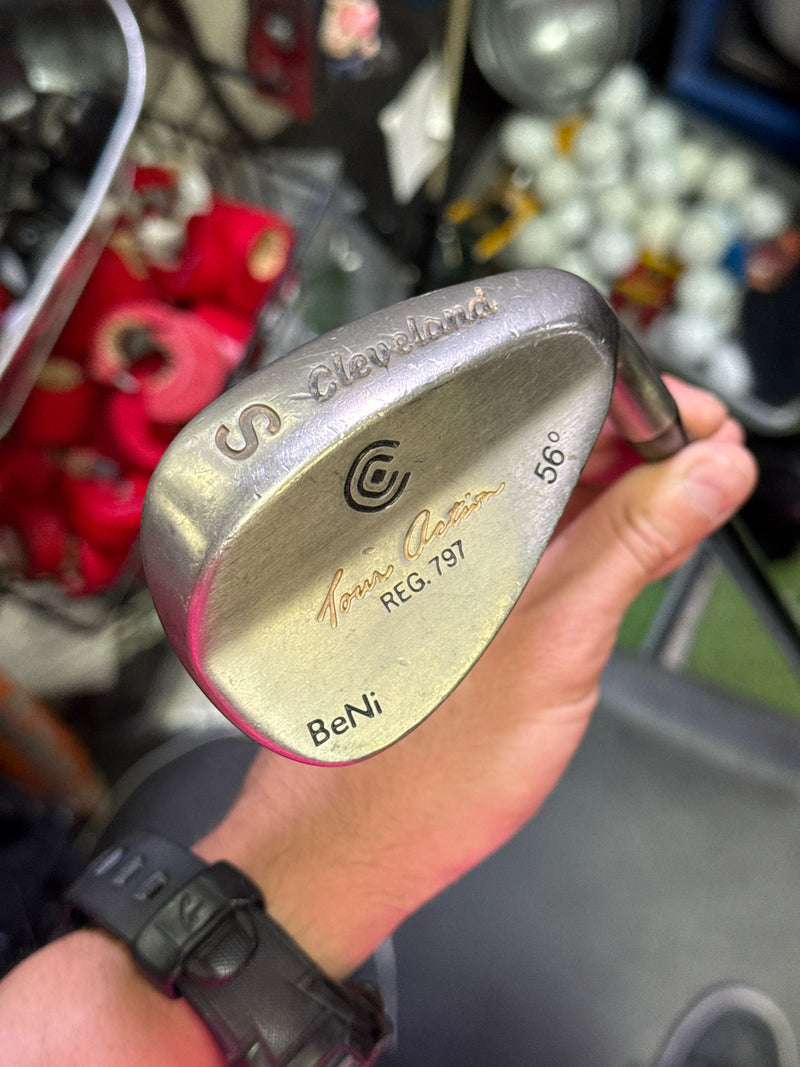 Load image into Gallery viewer, Used Cleveland Tour Action REG 797 BeNi 56º Right Hand Sand Wedge
