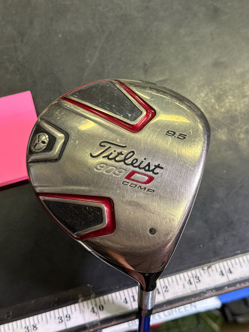 Load image into Gallery viewer, Used Titleist 909 D Comp 9.5º Right Hand Driver
