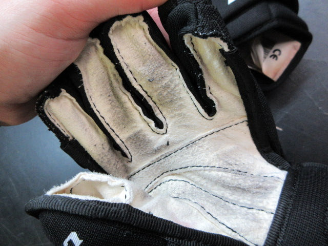 Load image into Gallery viewer, Used CCM Hockey Gloves - 10"
