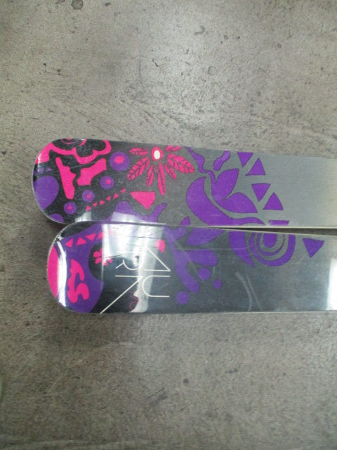 Load image into Gallery viewer, Used Volkl Aura 170CM Downhill Skis W/ Salomon Bindings
