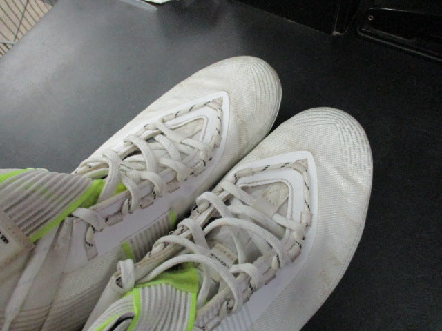 Load image into Gallery viewer, Used Under Armour Football Cleats Size 12
