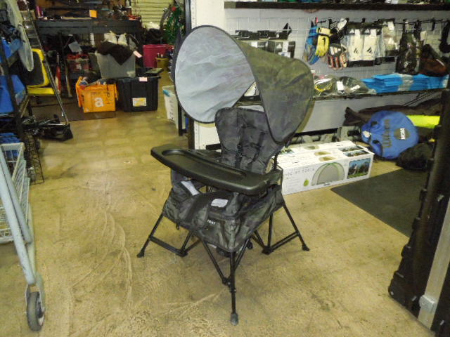 Load image into Gallery viewer, Used Baby Delight Go With Me Venture Chair with Shade, Table and Carry Bag
