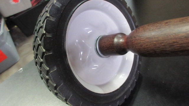 Load image into Gallery viewer, Used Wood Handle Ab Roller

