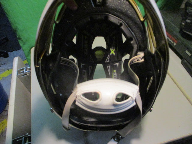 Load image into Gallery viewer, Used Cascade XRS Pro Metallic Gold Adjustable Lacrosse Helmet

