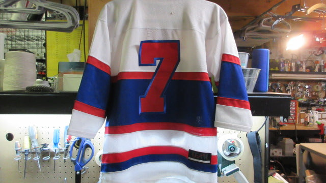 Load image into Gallery viewer, Used Tyke Titans Hockey Team Jersey - Size Youth XS
