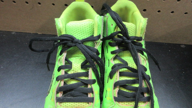 Load image into Gallery viewer, Used Under Armour Mens Harper 6 Low ST Baseball Cleats - Size Youth 2.5
