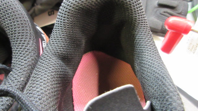 Load image into Gallery viewer, Used Nike Phantom Soccer Cleats Youth Size 4 - worn
