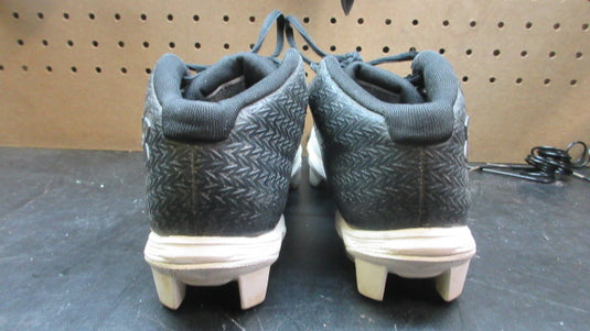 Used Under Armour Spotlight Franchise 4.0 RM Football Cleats - Size Youth 4.5