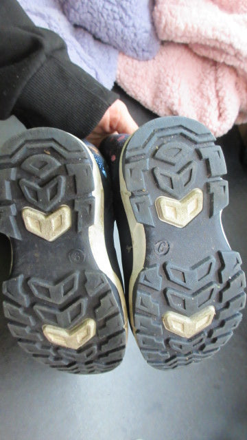 Used WFS Winter Snow Boots - Size 9m