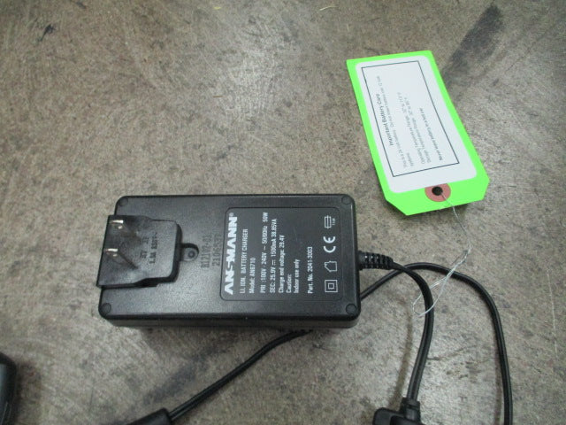 Load image into Gallery viewer, Used Cart Tek Motorized Golf Cart
