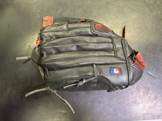 Used Wilson RHT 12.5" Baseball Glove