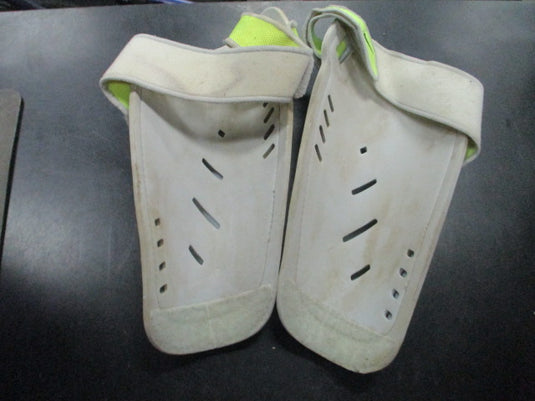 Used Nike Guard Lock Soccer Shin Guards Size XL