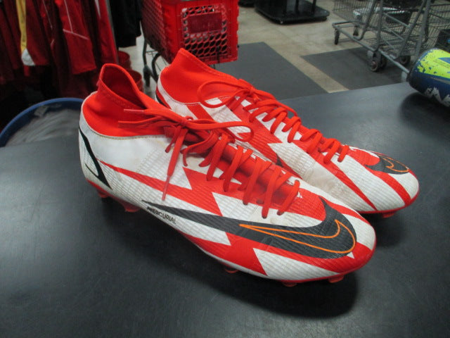 Load image into Gallery viewer, Used Nike Mercurial Superfly 8 Elite FG CR7 in Chile Red Size 9.5
