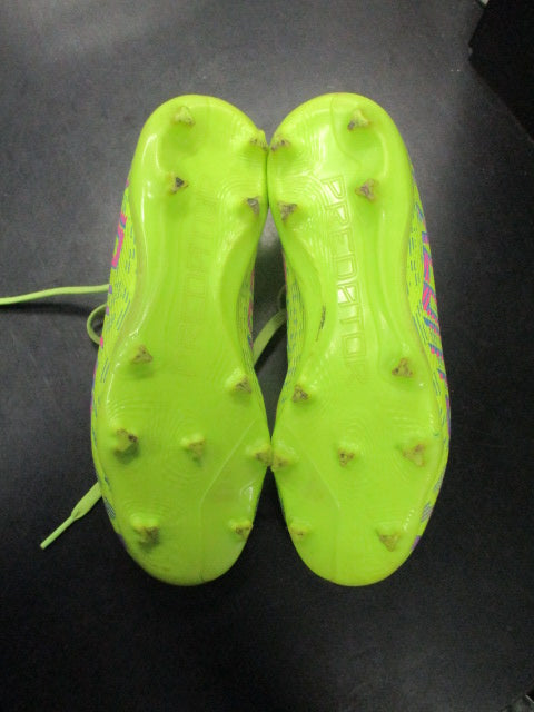 Load image into Gallery viewer, Used Adidas Predator Multi Ground Soccer cleats
