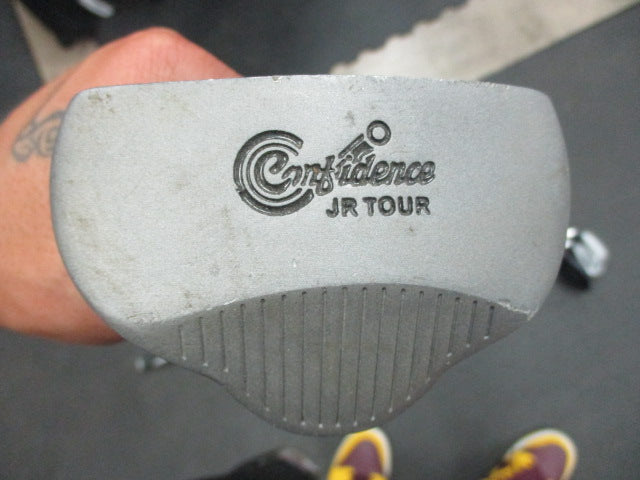 Load image into Gallery viewer, Used Confidence Jr Tour 4 Piece Jr Set 7 , 9 Iron 3 Wood, Putter - LH
