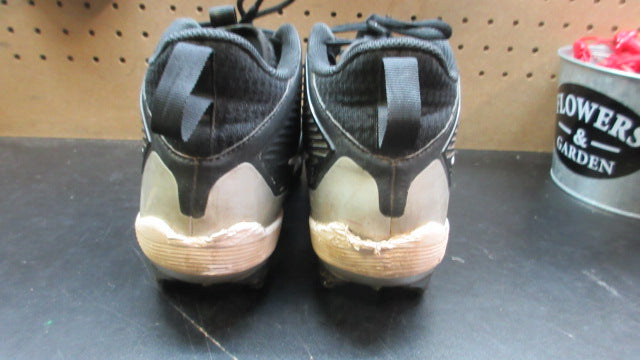 Load image into Gallery viewer, Used Nike Alpha Menace Strong Football Cleats - Size 7.5
