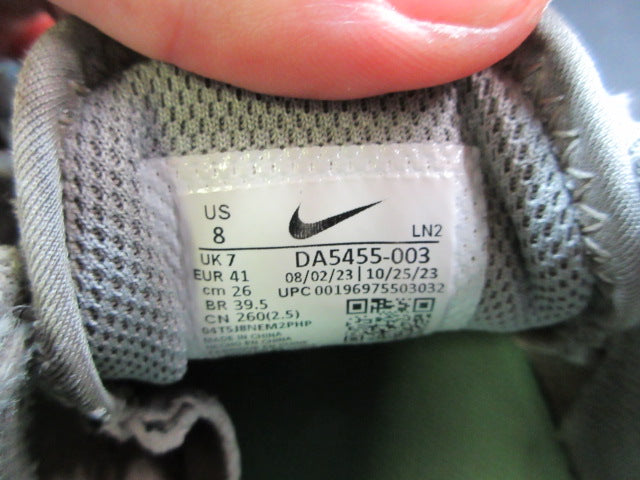 Load image into Gallery viewer, Used Nike Vapor Edge Speed 360 Football Cleats - Size 8
