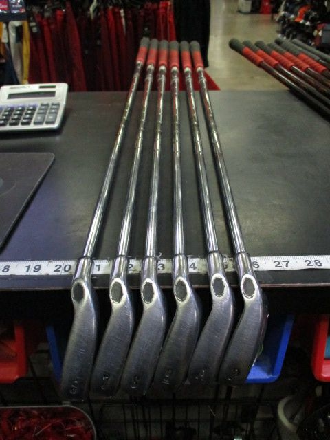 Load image into Gallery viewer, Used Callaway Steelhead X-14 6pc Right Hand Iron Set 5-9i and APw NO 6 IRON
