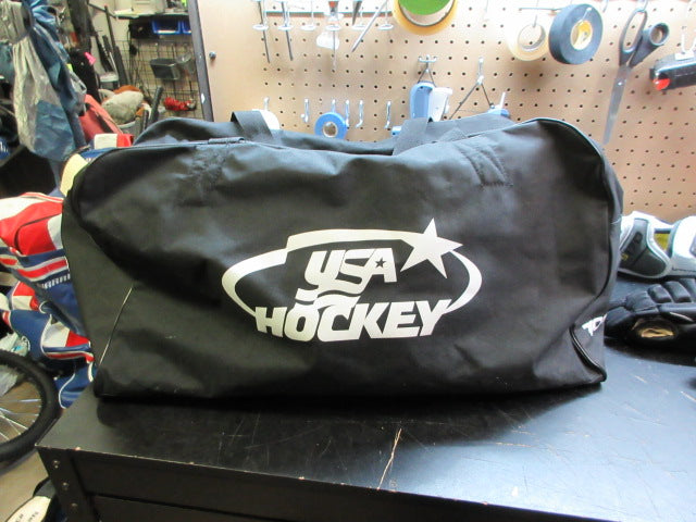 Load image into Gallery viewer, Used One Goal USA Hockey Duffle Bag
