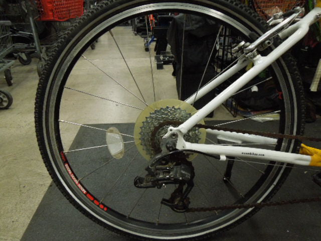 Load image into Gallery viewer, Used Woom 5 24" Wheel Kids Bike in Yellow

