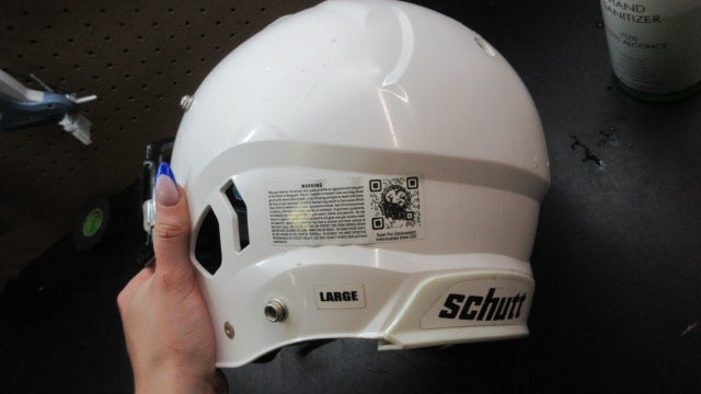 Load image into Gallery viewer, Used Schutt Vengeance Pro LTD Football Helmet - Large - SZN 2021
