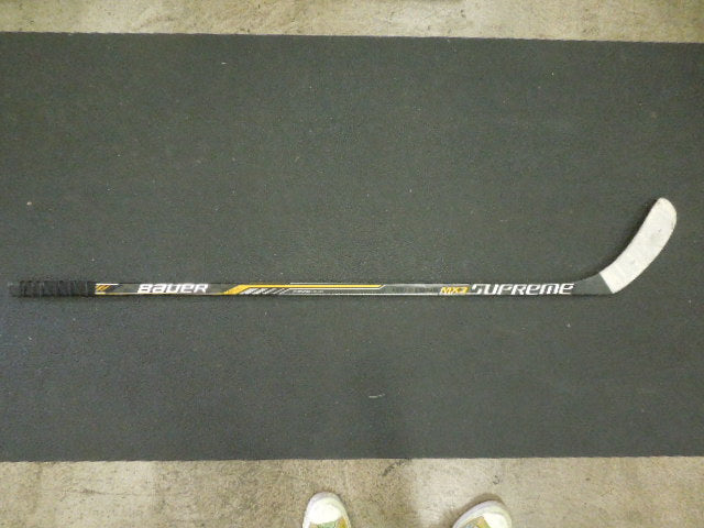 Load image into Gallery viewer, Used Bauer Supreme TotalOne MX3 Supreme Right Hand Hockey Stick 52 Flex
