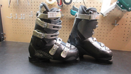Used Atomic B 3 Ski Boots - Size 8.5